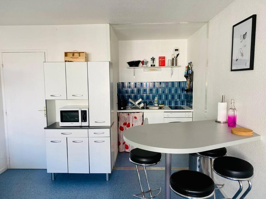 4 Pers Max A Le Penon Apartment